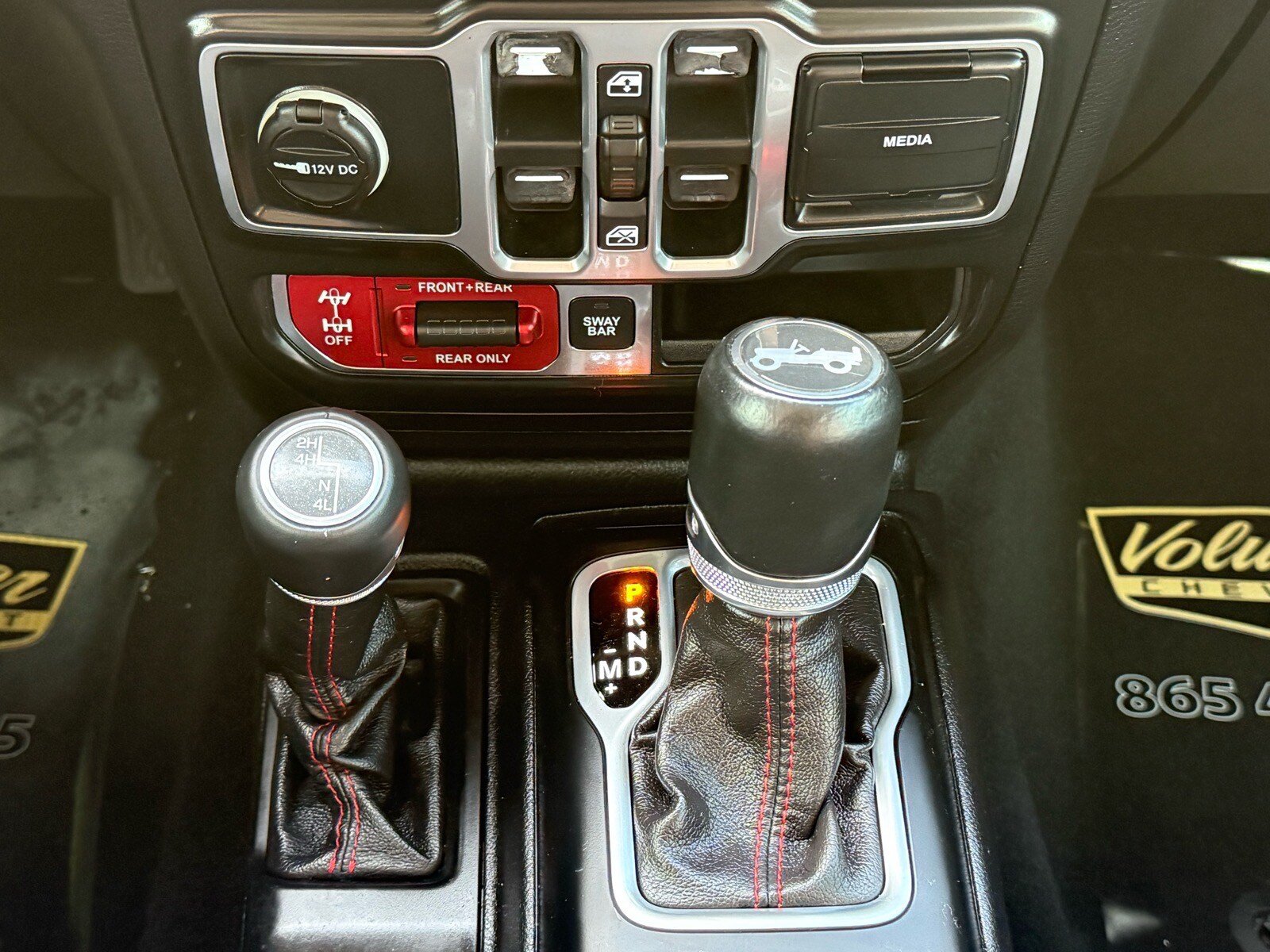 Used 2018 Jeep Wrangler Unlimited Rubicon AWD/4WD image 19