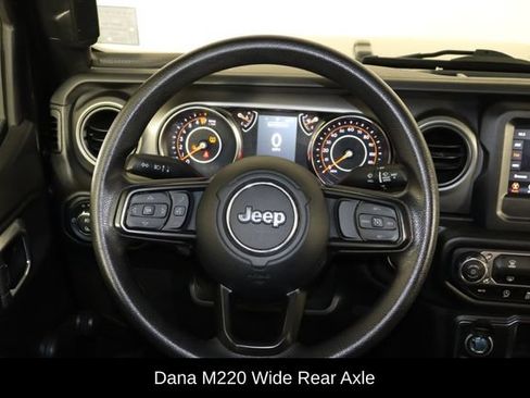 Used 2022 Jeep Gladiator Sport AWD/4WD image 7