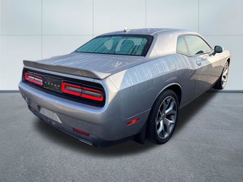 Used 2016 Dodge Challenger SXT Plus RWD image 4