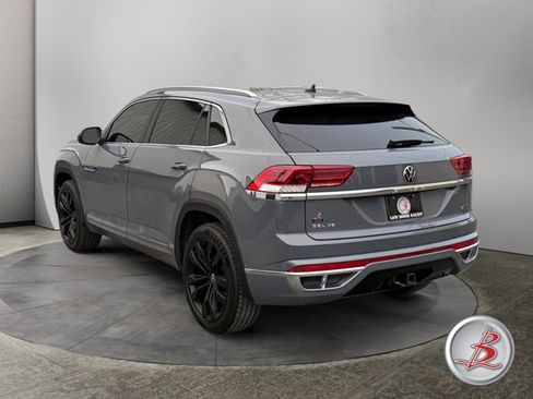 Used 2022 Volkswagen Atlas Cross Sport SEL Premium R-Line AWD/4WD image 5