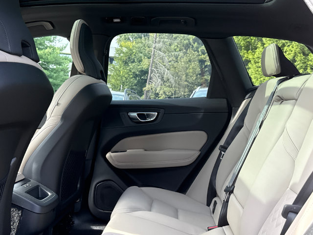 Certified 2026 Volvo XC60 B5 Plus AWD/4WD image 21