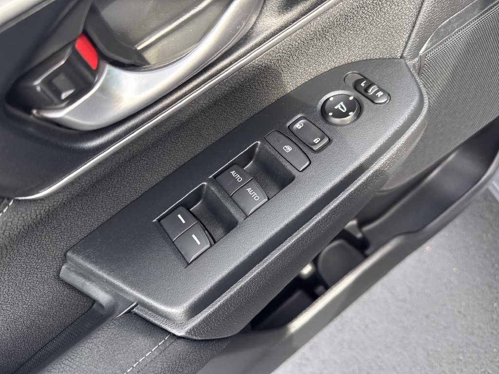Used 2018 Honda CR-V EX image 10