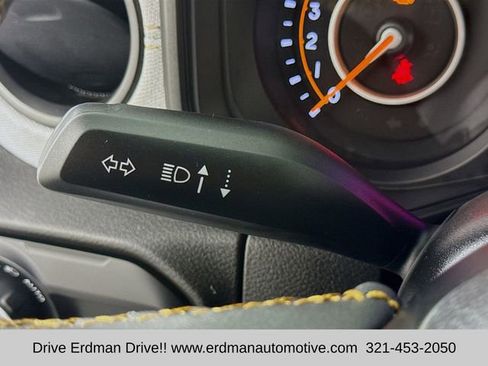 Used 2025 Jeep Wrangler Sport S image 15