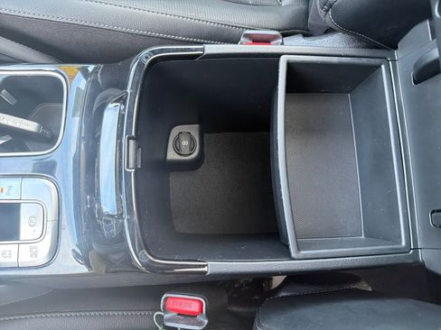 Used 2024 Kia Telluride EX X-Line image 32