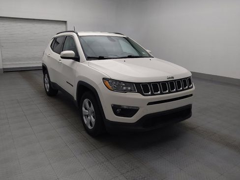 Used 2018 Jeep Compass Latitude w/ Popular Equipment Group FWD image 13