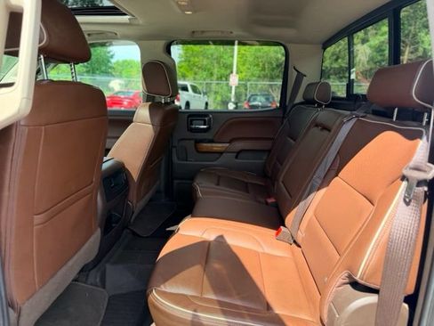 Used 2018 Chevrolet Silverado 1500 High Country AWD/4WD image 25