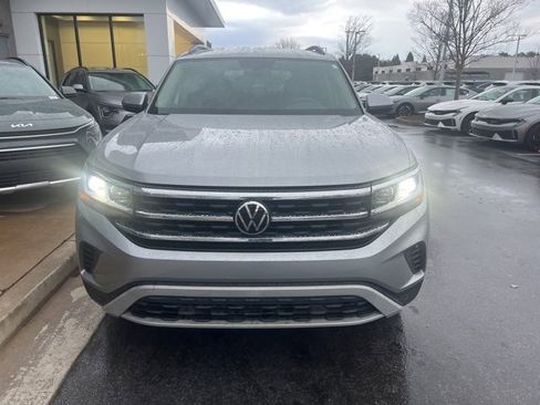 Used 2021 Volkswagen Atlas SE w/ Towing Package image 2