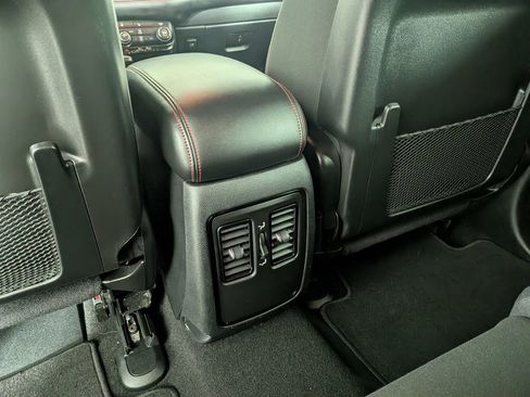 Certified 2025 Dodge Durango GT w/ Trailer Tow Group IV image 39