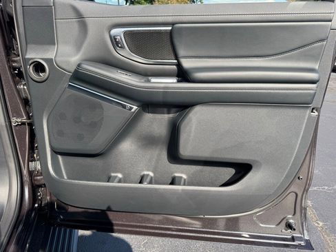 New 2025 Ford Expedition Platinum w/ Stealth Performance Package image 28