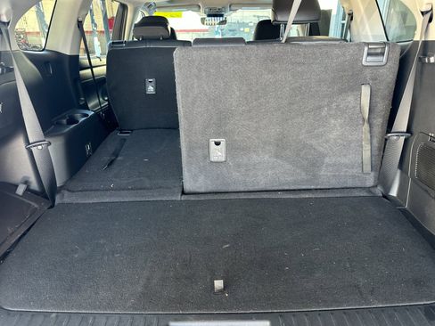 Used 2024 Toyota Highlander XLE image 15