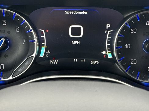 New 2027 Chrysler Pacifica Limited AWD/4WD image 28
