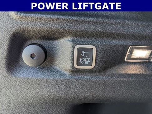 Certified 2025 Jeep Grand Cherokee L Limited w/ Luxury Tech Group II RWD image 19