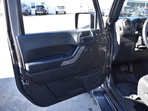 Used 2017 Jeep Wrangler Unlimited Sport w/ Quick Order Package 24S image 14