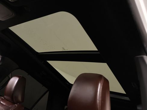 Used 2021 Ford Explorer Platinum w/ Equipment Group 601A image 17