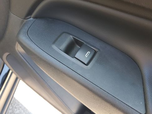 Used 2020 Chevrolet Equinox LT image 11