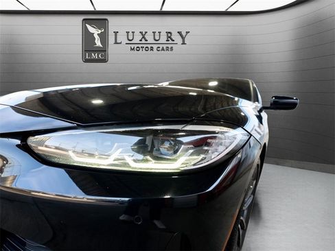 Used 2021 BMW 430i Coupe w/ Premium Package image 7