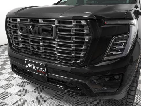 Used 2026 GMC Yukon XL Denali Ultimate AWD/4WD image 25