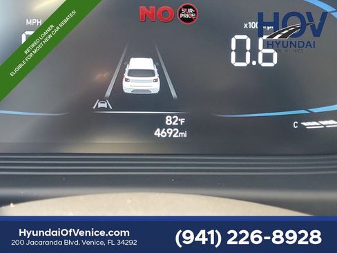 Certified 2026 Hyundai Venue SEL FWD image 25