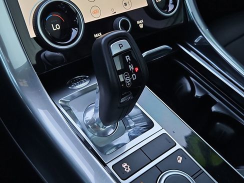 Used 2021 Land Rover Range Rover Sport HSE Silver Edition image 16
