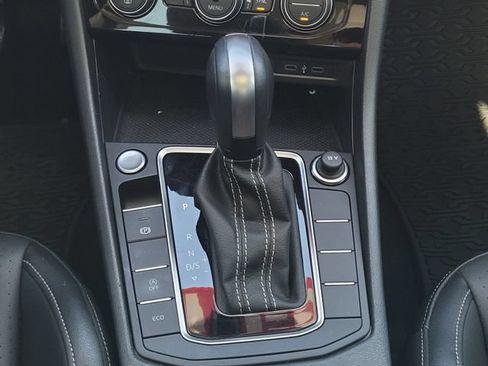 Used 2021 Volkswagen Jetta SE FWD image 18