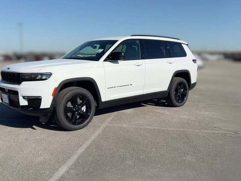 New 2025 Jeep Grand Cherokee L Limited w/ Black Appearance Package image 1