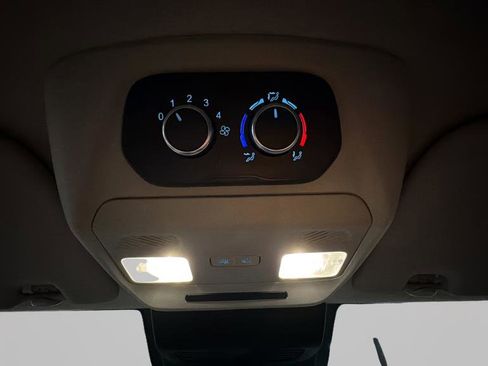 Used 2022 Ford Transit 350 XLT image 30