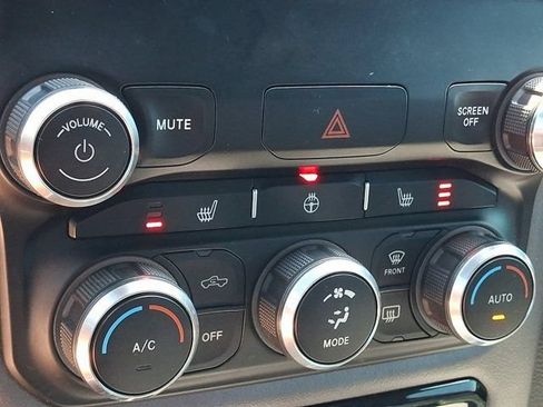 Used 2020 RAM 1500 Big Horn AWD/4WD image 28