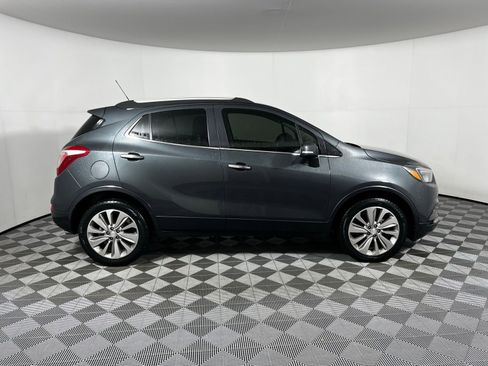 Used 2018 Buick Encore Preferred image 4