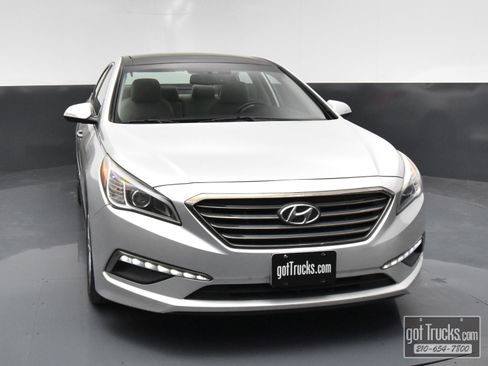 Used 2015 Hyundai Sonata Limited w/ Option Group 05 image 42