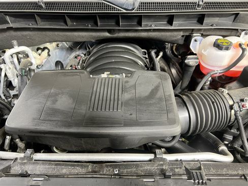 Used 2024 GMC Yukon XL Denali image 31