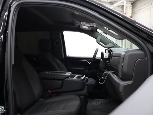 Used 2025 Chevrolet Silverado 1500 LT w/ Protection Package RWD image 31