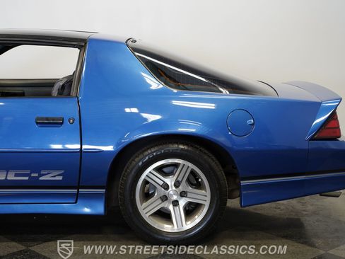 Used 1989 Chevrolet Camaro IROC-Z RWD image 26