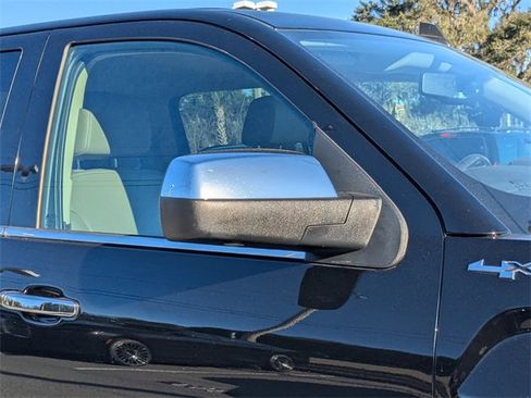 Used 2018 GMC Sierra 1500 SLT w/ SLT Premium Package image 13