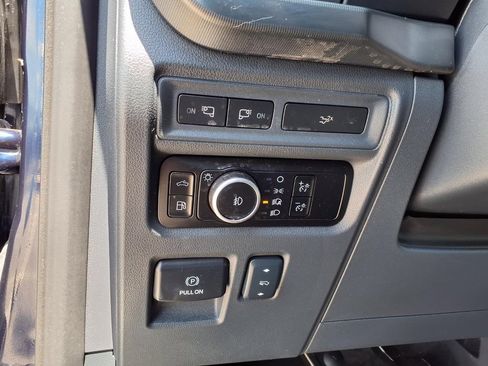 Used 2024 Ford F150 Lariat w/ Equipment Group 502A High AWD/4WD image 31
