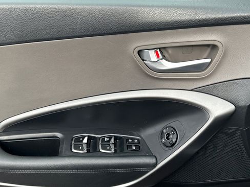 Used 2018 Hyundai Santa Fe Sport image 11