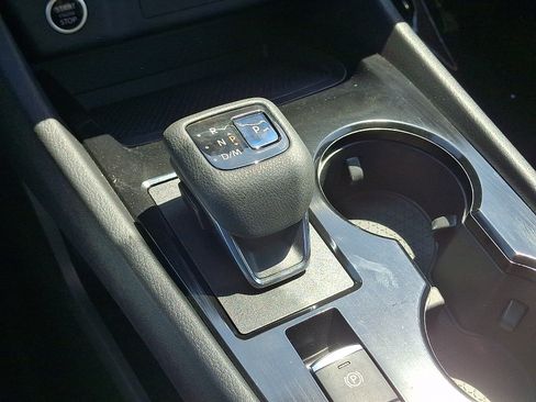 Used 2022 Nissan Rogue SV AWD/4WD image 14