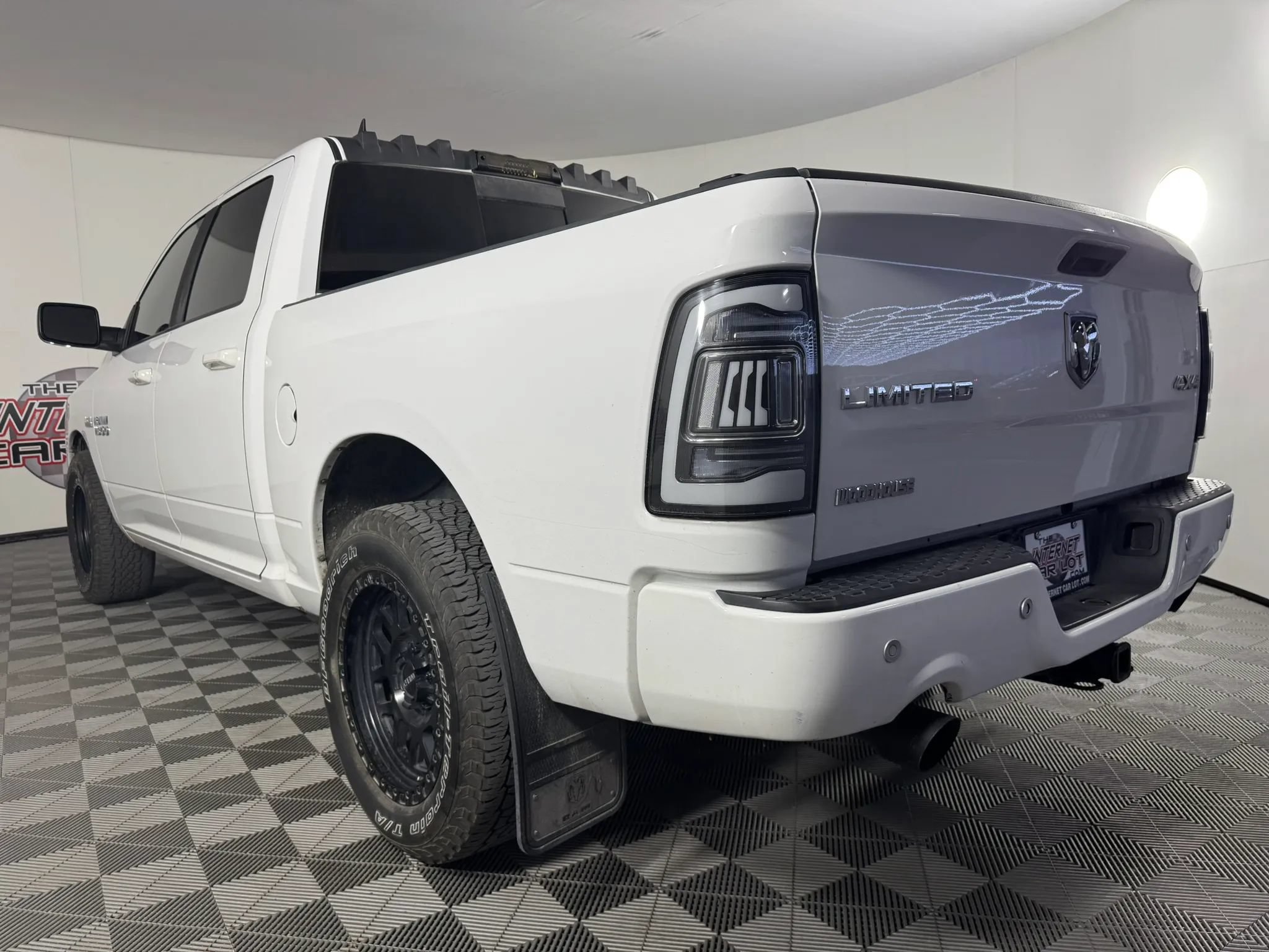 Used 2015 RAM 1500 Limited AWD/4WD image 26
