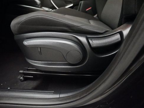 Certified 2023 Kia Soul LX w/ LX Technology Package image 28