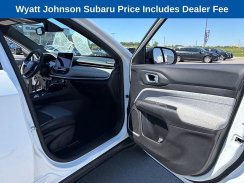 Used 2024 Jeep Compass Latitude AWD/4WD image 30