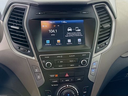 Used 2017 Hyundai Santa Fe Sport FWD image 18