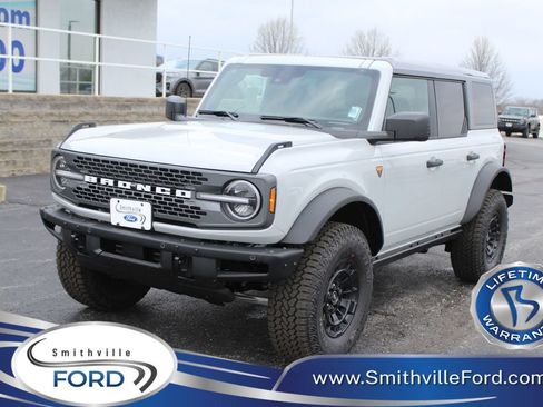 New 2026 Ford Bronco Badlands AWD/4WD image 1