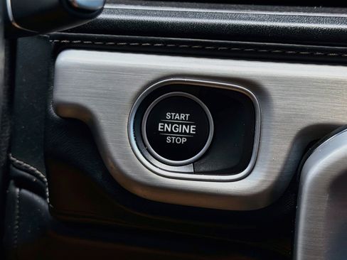 Used 2024 Mercedes-Benz G 550 image 36