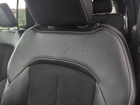 Used 2024 Jeep Grand Cherokee Altitude RWD image 16
