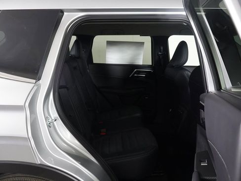 New 2026 Mitsubishi Outlander SE AWD/4WD image 33