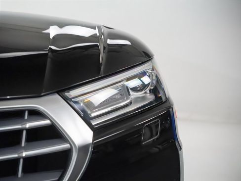 Used 2020 Audi Q5 2.0T Premium w/ Convenience Package image 7