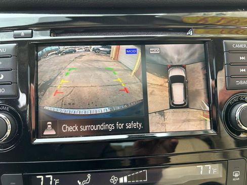 Used 2019 Nissan Rogue SL w/ Premium Package image 15