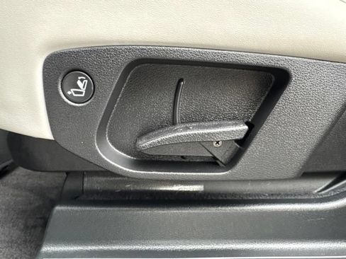 Used 2024 Kia Telluride S FWD image 40
