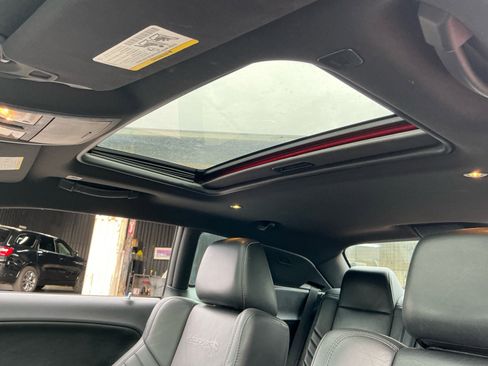 Used 2018 Dodge Challenger SRT Hellcat image 29