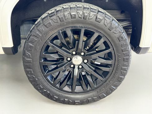 Used 2019 GMC Sierra 1500 Denali w/ Denali Ultimate Package AWD/4WD image 34