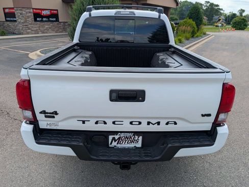 Used 2023 Toyota Tacoma 4x4 Double Cab image 8